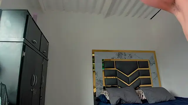 Snapshot of MattDevon chatting on September 30, 5:30 pm MattDevon online show from September 30, 5:30 pm