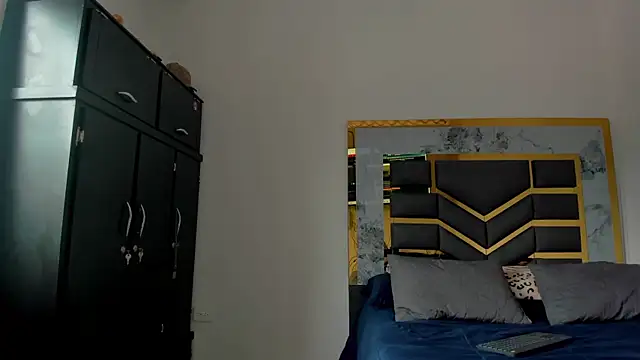 Snapshot of MattDevon chatting on September 15, 12:49 pm MattDevon online show from September 15, 12:49 pm