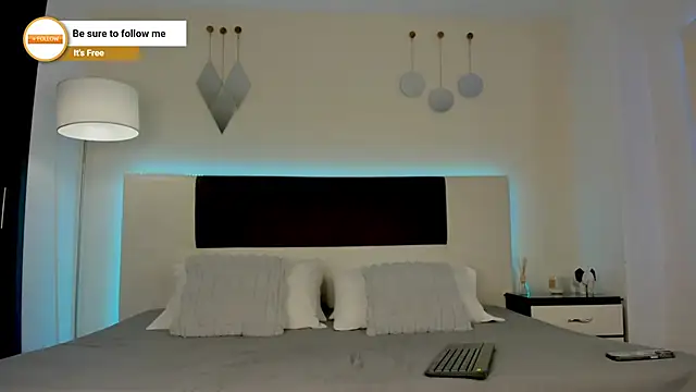 MattDevon online show from January 8, 4:07 am