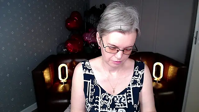 Cutie Erikaa1 online show from March 2, 2:12 am