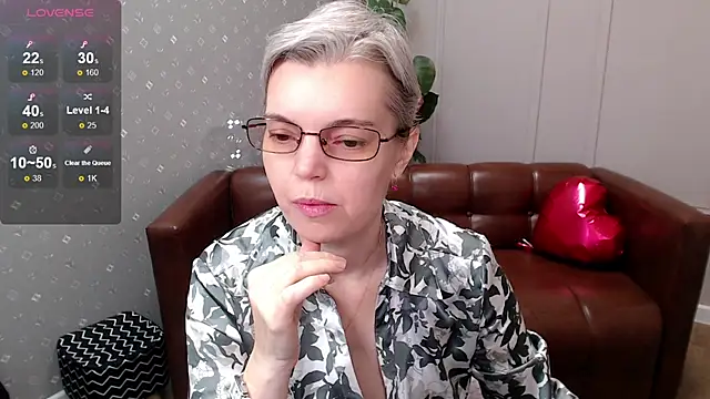 Cutie Erikaa1 online show from March 4, 2:19 am