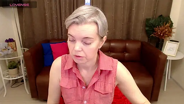 Cutie Erikaa1 online show from March 21, 2:28 am