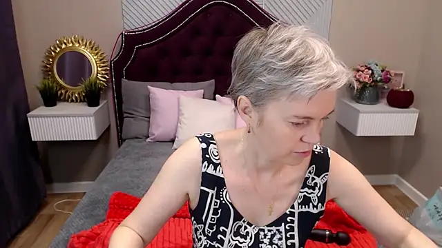 Cutie Erikaa1 online show from October 25, 2:22 am