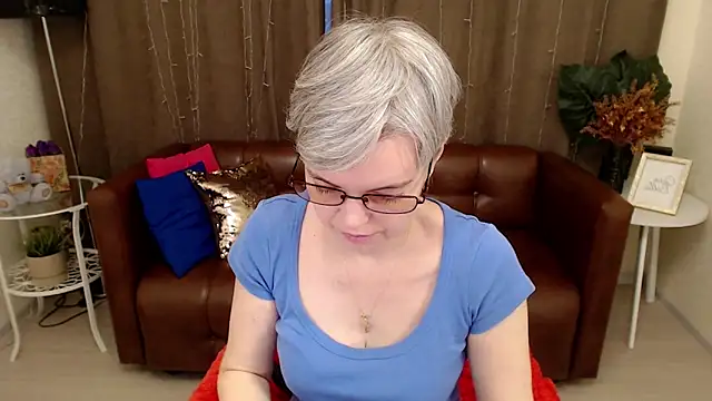 Cutie Erikaa1 online show from March 19, 2:27 am