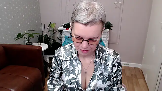 Cutie Erikaa1 online show from January 18, 2:26 am