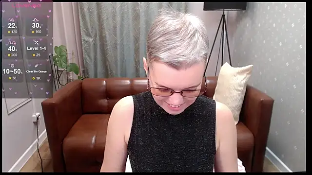 Cutie Erikaa1 online show from November 18, 2:27 am