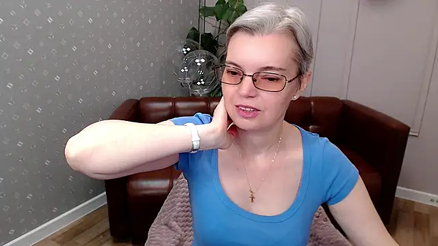 Cutie Erikaa1 online show from February 15, 2:23 am