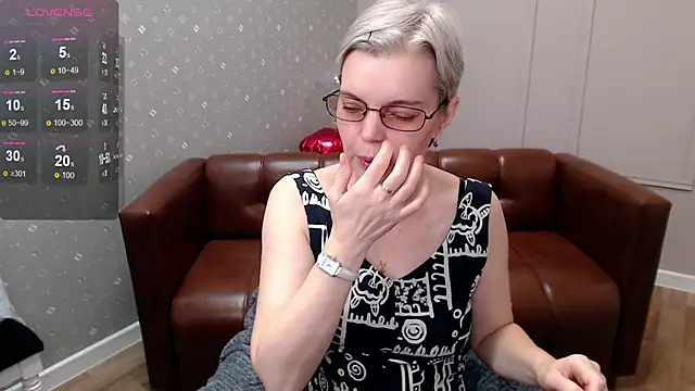 Cutie Erikaa1 online show from March 21, 2:24 am