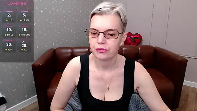 Cutie Erikaa1 online show from March 30, 2:13 am