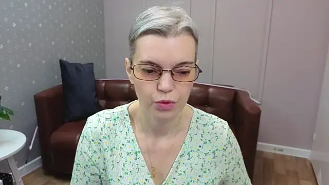 Cutie Erikaa1 online show from December 20, 2:14 am