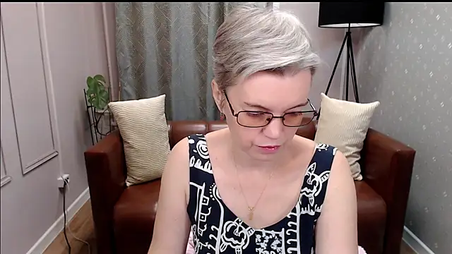 Cutie Erikaa1 online show from October 29, 2:10 am