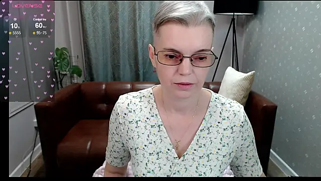 Cutie Erikaa1 online show from November 8, 9:46 am