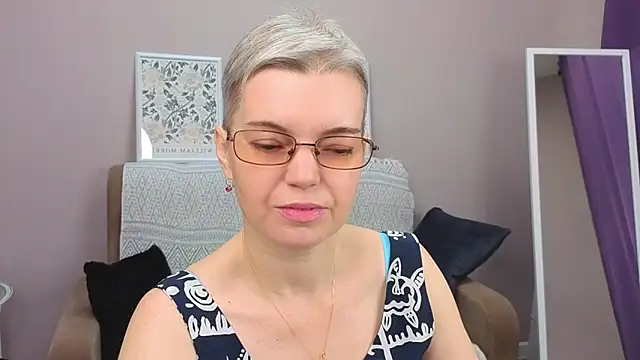 Cutie Erikaa1 online show from November 30, 2:34 am