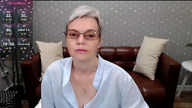 Cutie Erikaa1 online show from October 13, 2:24 am