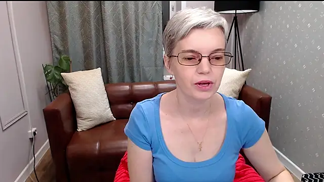 Cutie Erikaa1 online show from October 19, 2:14 am