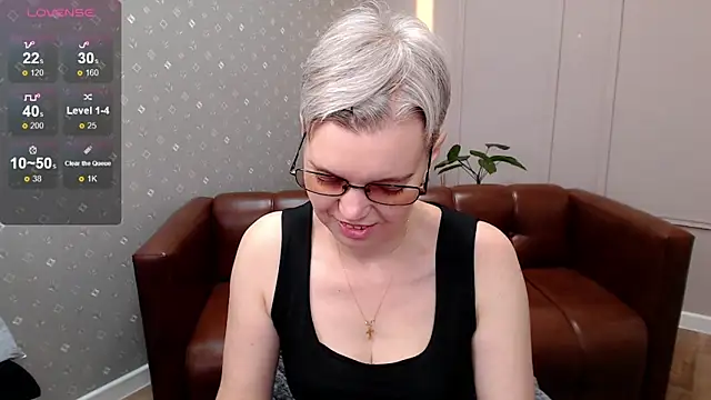 Cutie Erikaa1 online show from March 29, 2:24 am