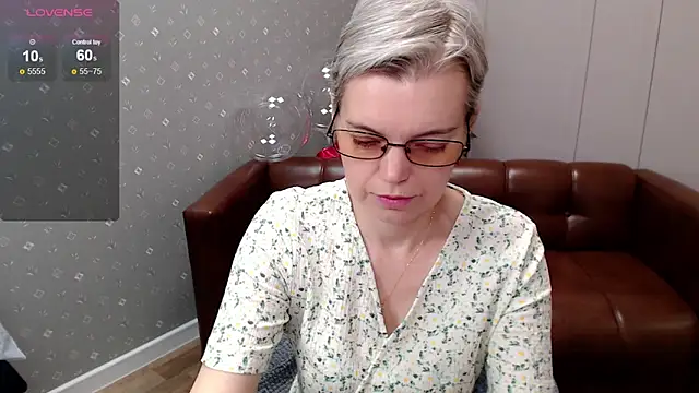 Cutie Erikaa1 online show from March 13, 2:16 am