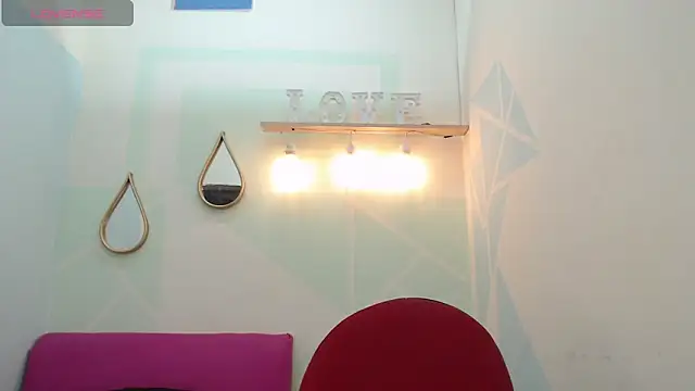 Mia-kalinfa online show from March 13, 4:45 pm