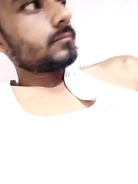 Snapshot of Gujrat_player chatting on May 3, 8:45 pm Gujrat player online show from May 3, 8:45 pm