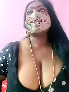 Snapshot of maniisha chatting on February 25, 9:15 pm maniisha online show from February 25, 9:15 pm