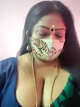 Snapshot of maniisha chatting on February 24, 8:49 am maniisha online show from February 24, 8:49 am