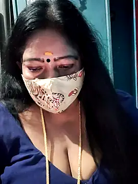 Snapshot of maniisha chatting on February 6, 7:43 pm maniisha online show from February 6, 7:43 pm