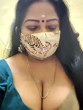 Snapshot of maniisha chatting on October 5, 8:10 pm maniisha online show from October 5, 8:10 pm