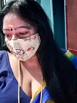 Snapshot of maniisha chatting on February 6, 7:37 am maniisha online show from February 6, 7:37 am