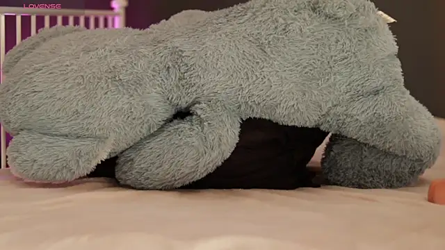 Snapshot of MissLilaa chatting on January 15, 12:25 pm MissLilaa online show from January 15, 12:25 pm