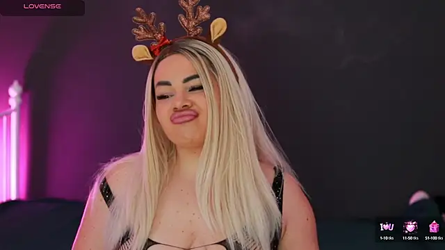 Snapshot of MissLilaa chatting on December 14, 5:58 pm MissLilaa online show from December 14, 5:58 pm