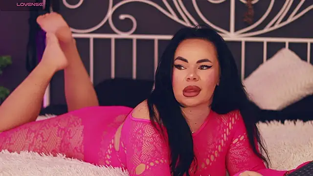 Snapshot of MissLilaa chatting on November 26, 4:40 pm MissLilaa online show from November 26, 4:40 pm