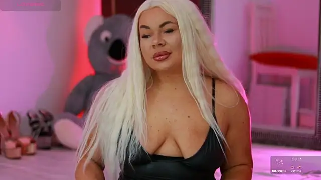 Snapshot of MissLilaa chatting on March 14, 5:24 pm MissLilaa online show from March 14, 5:24 pm