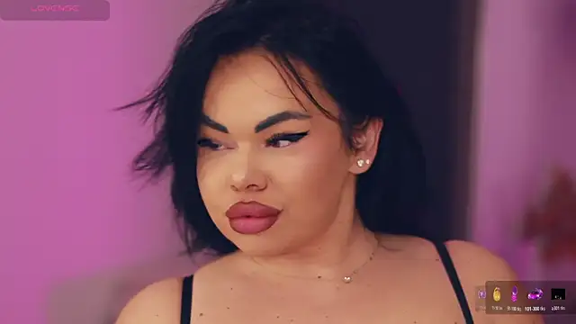 Snapshot of MissLilaa chatting on November 18, 5:16 pm MissLilaa online show from November 18, 5:16 pm