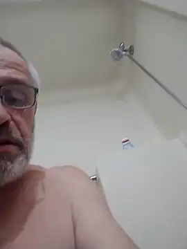 geilerschwanz64 online show from October 31, 12:35 pm