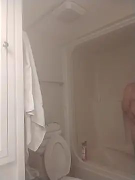 geilerschwanz64 online show from November 3, 10:19 am