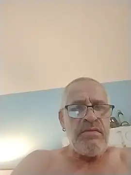 Snapshot of geilerschwanz64 chatting on June 21, 3:45 am geilerschwanz64 online show from June 21, 3:45 am