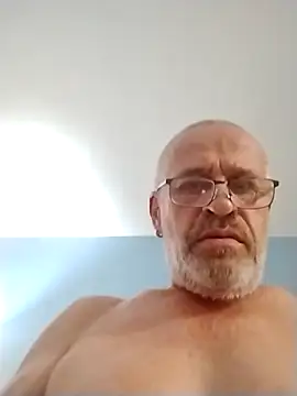 geilerschwanz64 online show from September 29, 11:32 pm