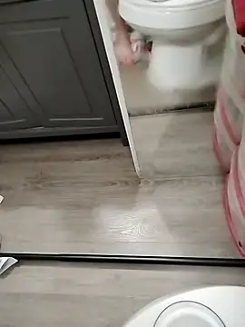 geilerschwanz64 online show from November 29, 12:22 am