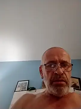 geilerschwanz64 online show from September 22, 7:09 pm