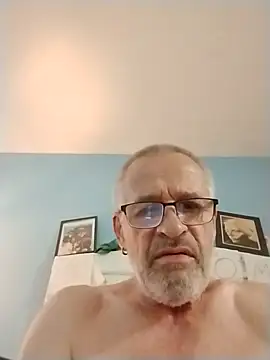 geilerschwanz64 online show from April 20, 3:20 am