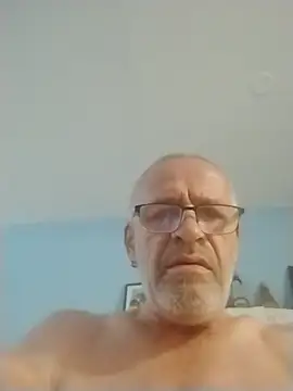Snapshot of geilerschwanz64 chatting on July 11, 3:34 pm geilerschwanz64 online show from July 11, 3:34 pm