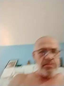 geilerschwanz64 online show from November 11, 3:40 pm