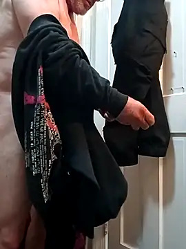 geilerschwanz64 online show from March 20, 3:02 am