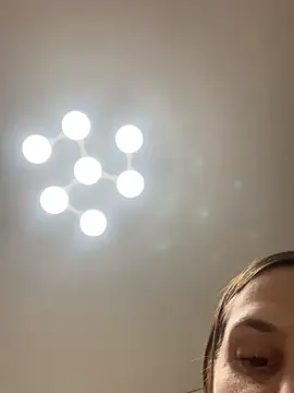 Janet Welder online show from November 19, 8:31 pm