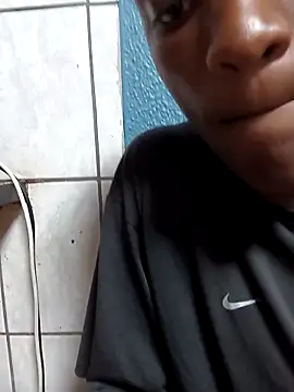 Snapshot of Sweet___Dick chatting on February 13, 6:52 pm Sweet Dick online show from February 13, 6:52 pm