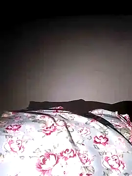 Snapshot of Sweet___Dick chatting on December 9, 8:33 pm Sweet Dick online show from December 9, 8:33 pm