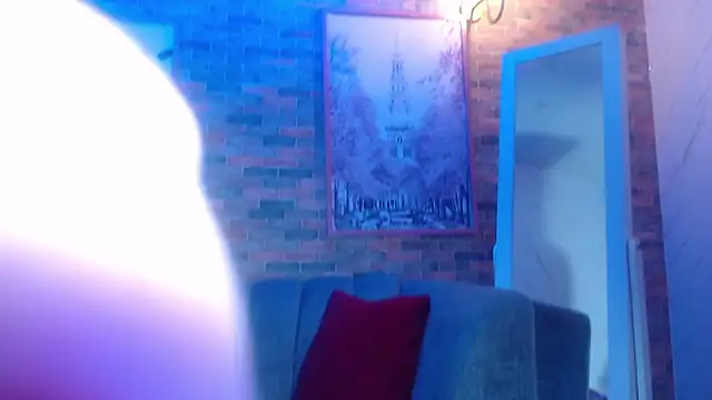 Snapshot of Kitty_fox_b chatting on February 22, 12:51 pm Kitty fox b online show from February 22, 12:51 pm