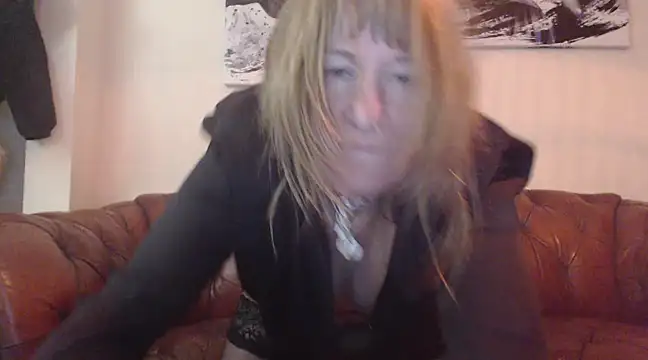 BettyDavisX online show from March 22, 11:31 pm