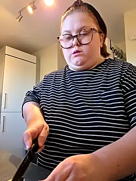 Tallulah-mae-xoxox online show from November 8, 3:26 pm