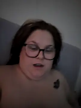 Tallulah-mae-xoxox online show from November 9, 1:15 pm